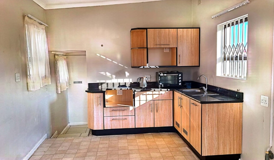 3 Bedroom Property for Sale in Cambridge Eastern Cape